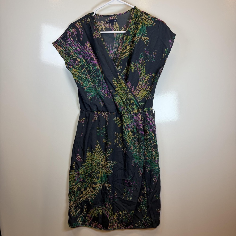 Gap Dress Womens Medium Black‎ Floral Wrap Cap Sleeve Knee Length Casual Summer